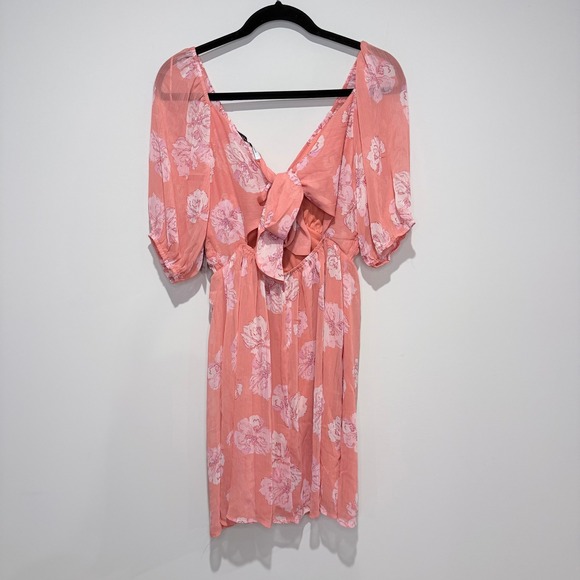 COLLECTIVE CONCEPTS Pink Floral Smocked V Neck Tie Back Mini Dress Women's M NEW - Picture 8 of 9